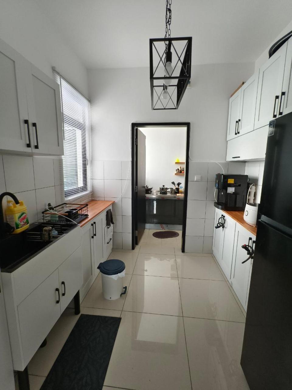The Moon Homestay At פוטראג'איה מראה חיצוני תמונה
