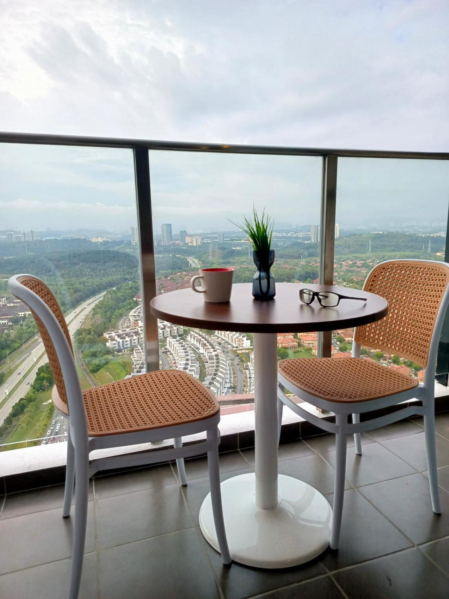 The Moon Homestay At פוטראג'איה מראה חיצוני תמונה